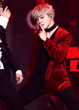 지민 (방탄소년단)의 비하인드 컷