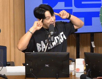 Behind-the-scenes cut of Hwang Chiyeol