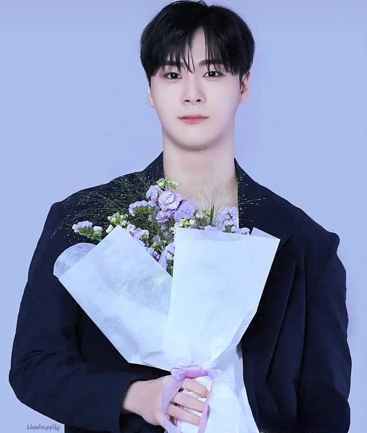 Latest photo of Moonbin (ASTRO)