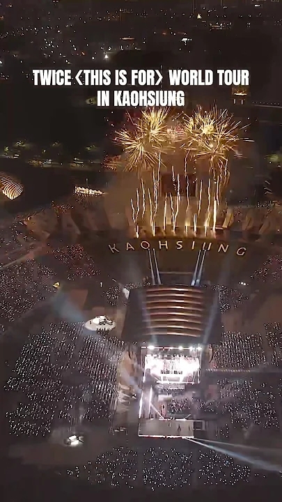 모모 (TWICE)의 최신 사진