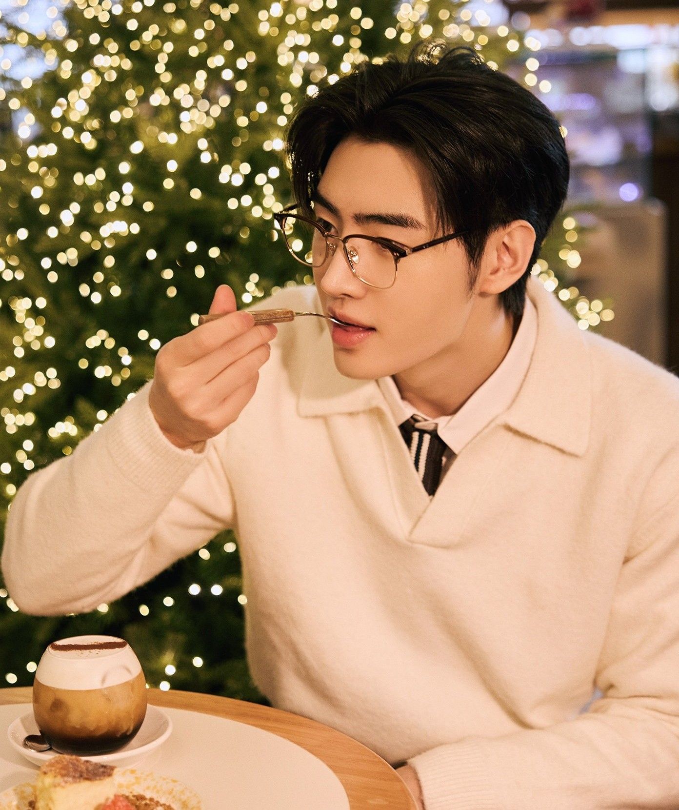 성훈 (ENHYPEN)의 최신 사진