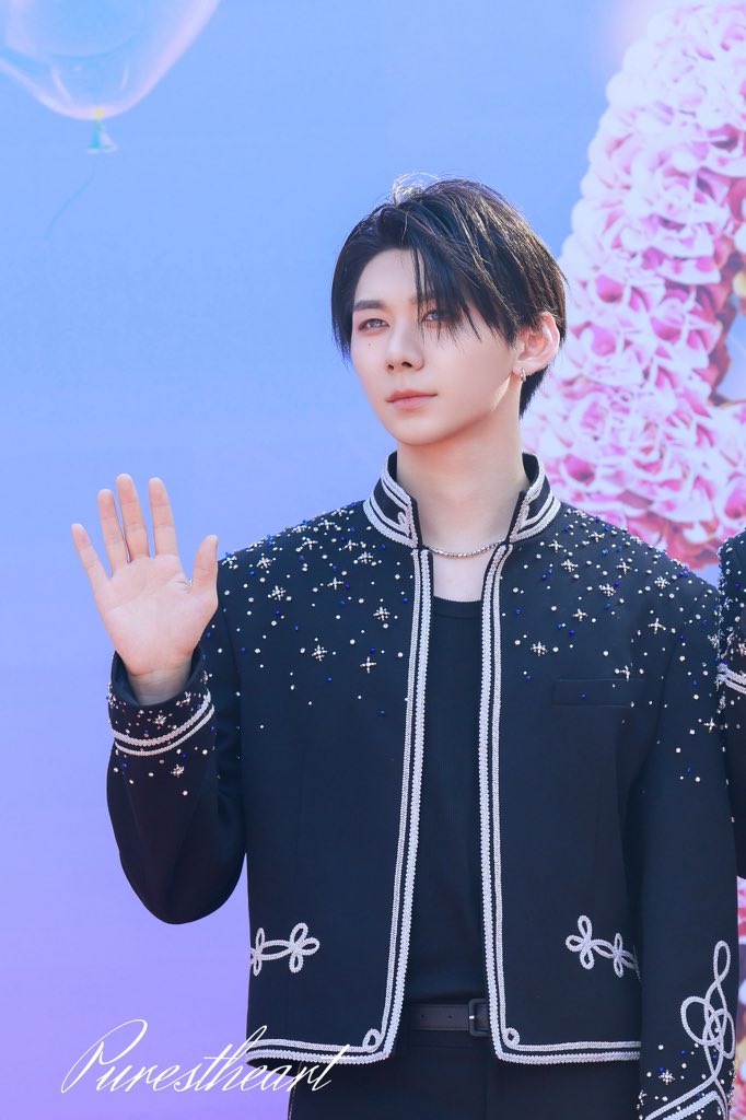 Latest photo of Park Han (AHOF)