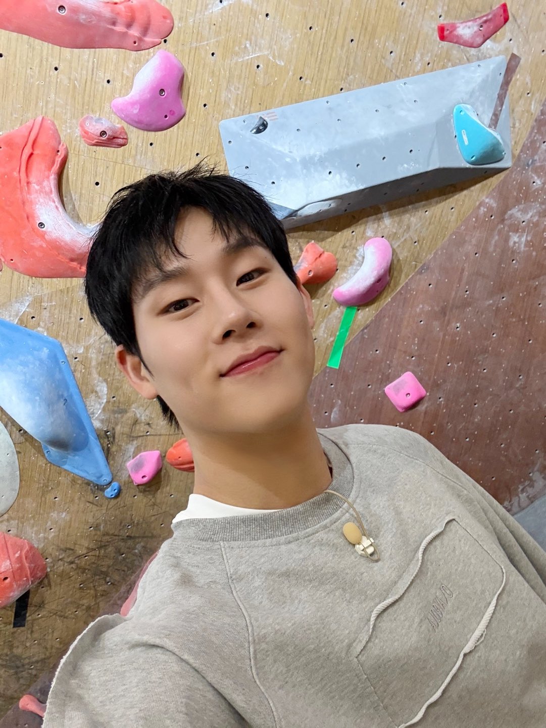 A moment captured by MONSTA X's fan