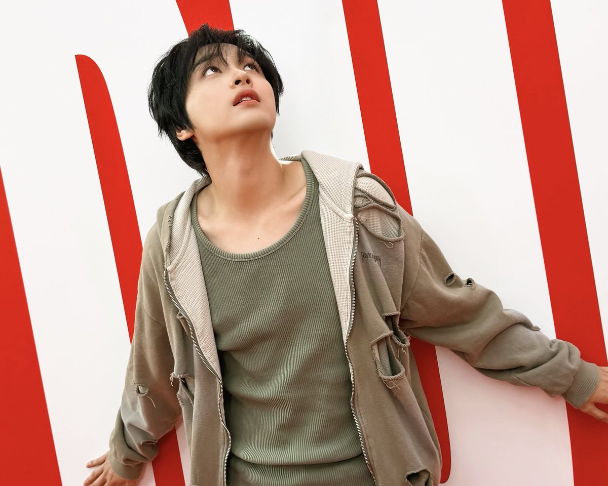 Behind-the-scenes cut of Haechan (NCT 127, NCT DREAM)