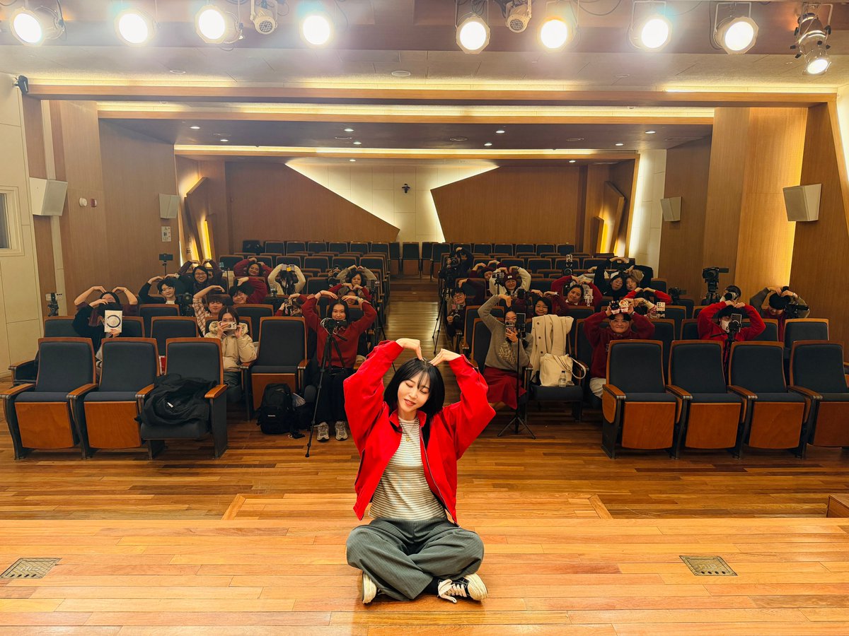 Behind-the-scenes cut of MAMAMOO