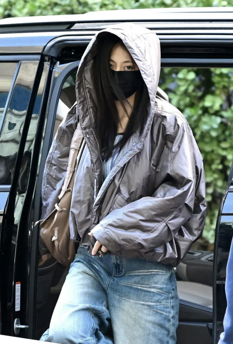 Recent activity shot of Tzuyu (TWICE)