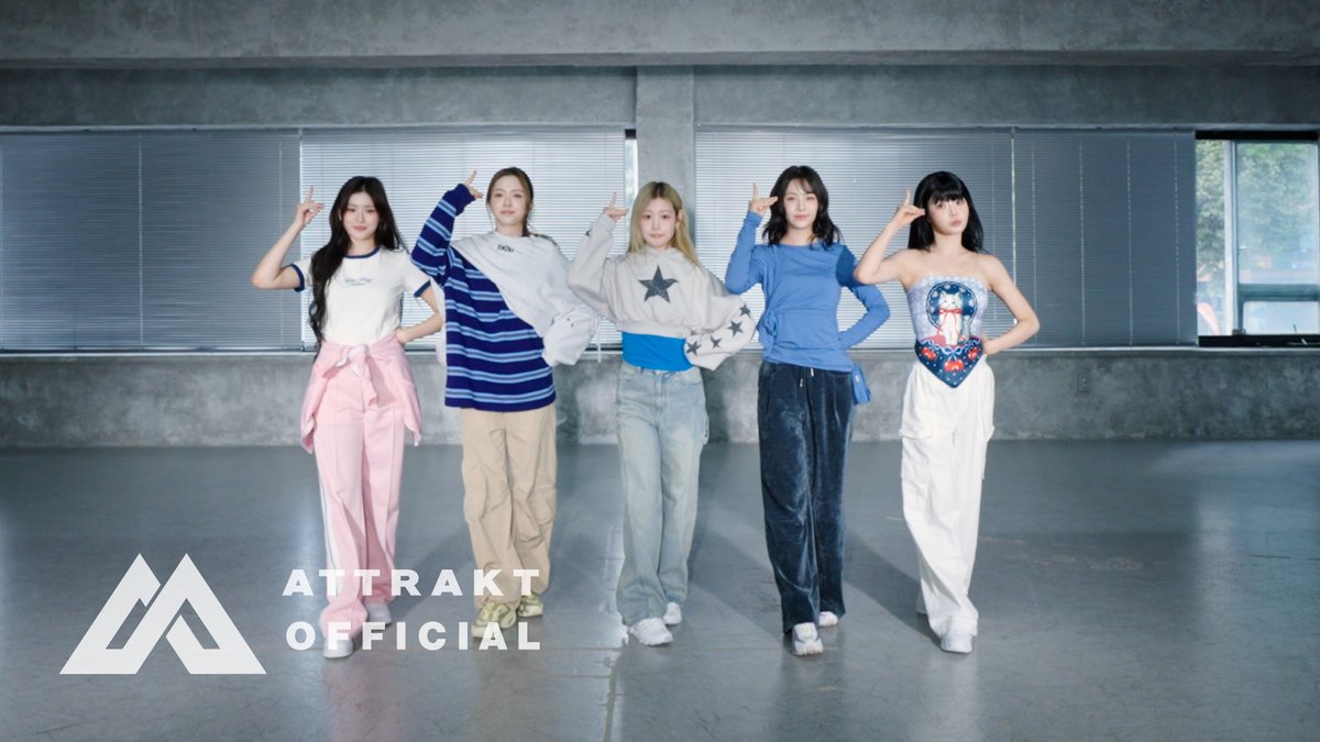 Latest photo of FIFTY FIFTY