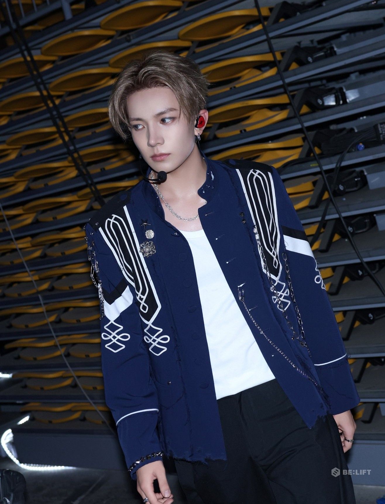 Latest photo of Heeseung (ENHYPEN)