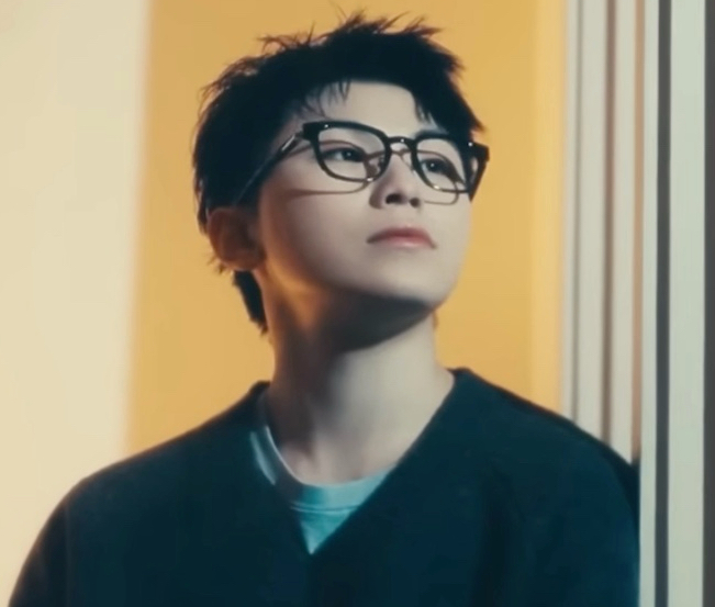Latest photo of Woozi (SEVENTEEN)