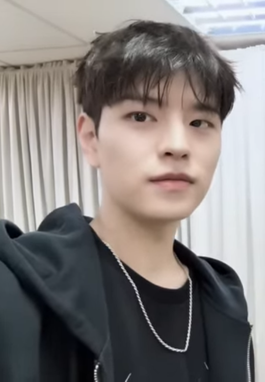 Behind-the-scenes cut of Seungmin (Stray Kids)