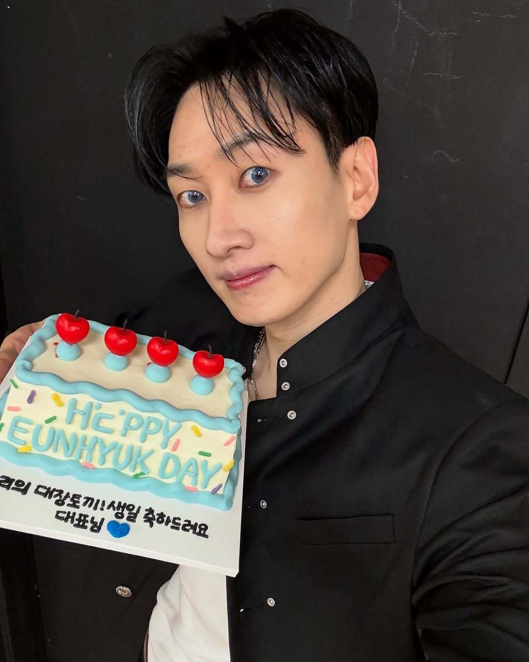 Latest photo of Super Junior