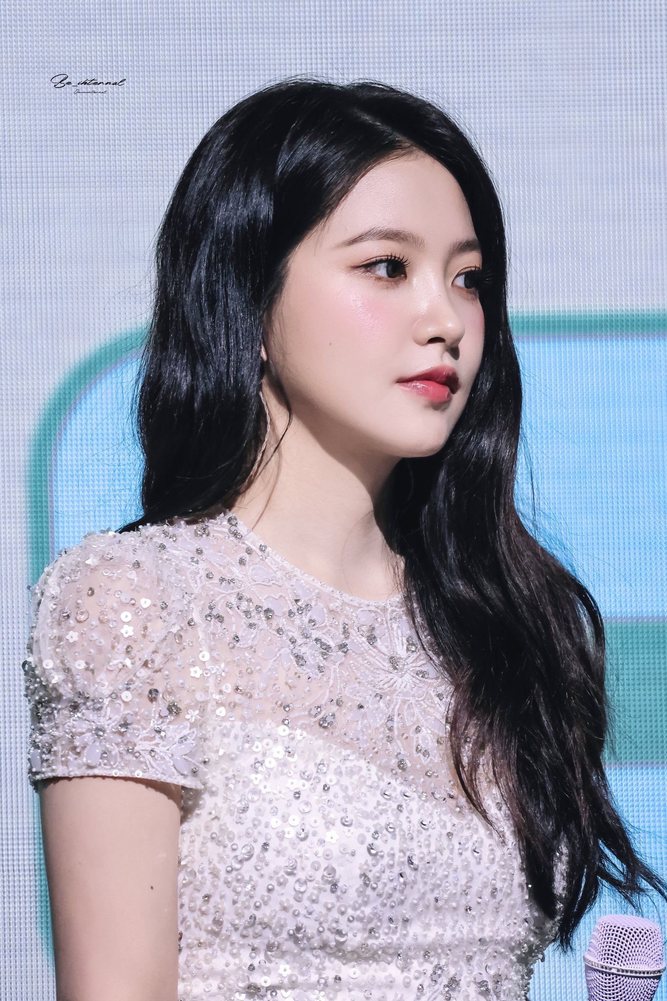 Behind-the-scenes cut of Yeri (Red Velvet)