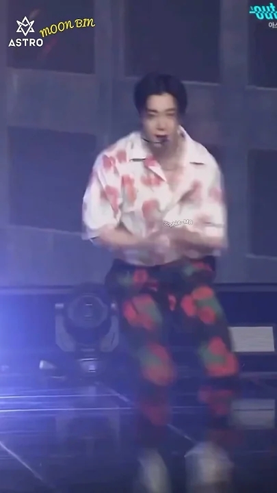 ASTRO的最新照片