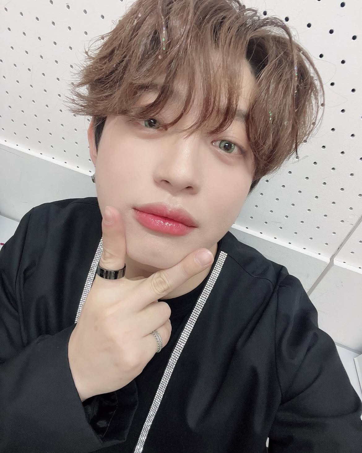 Potret di balik layar Jinhoo (UP10TION)