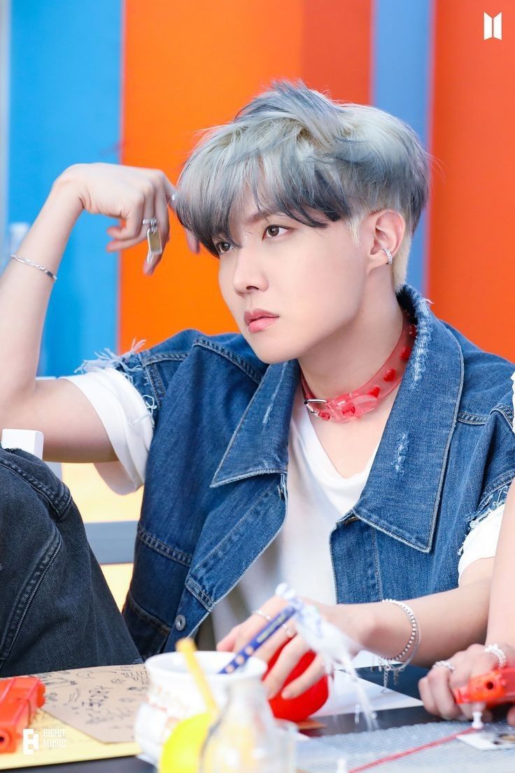 제이홉 (방탄소년단) 최근 활동샷