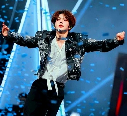 韩维辰 (ZEROBASEONE)粉丝拍下的瞬间