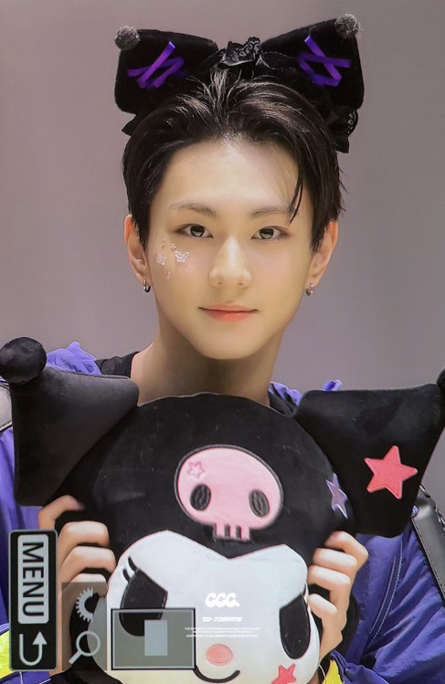 Potret di balik layar Jungwon (ENHYPEN)