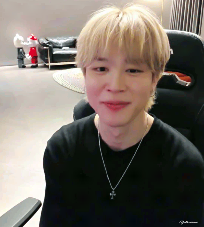 Momen yang diabadikan oleh penggemar Jimin (BTS)