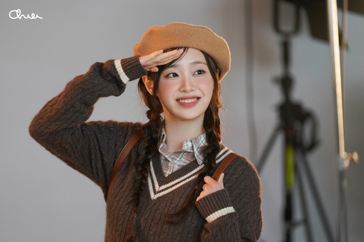 Recent activity shot of Chuu