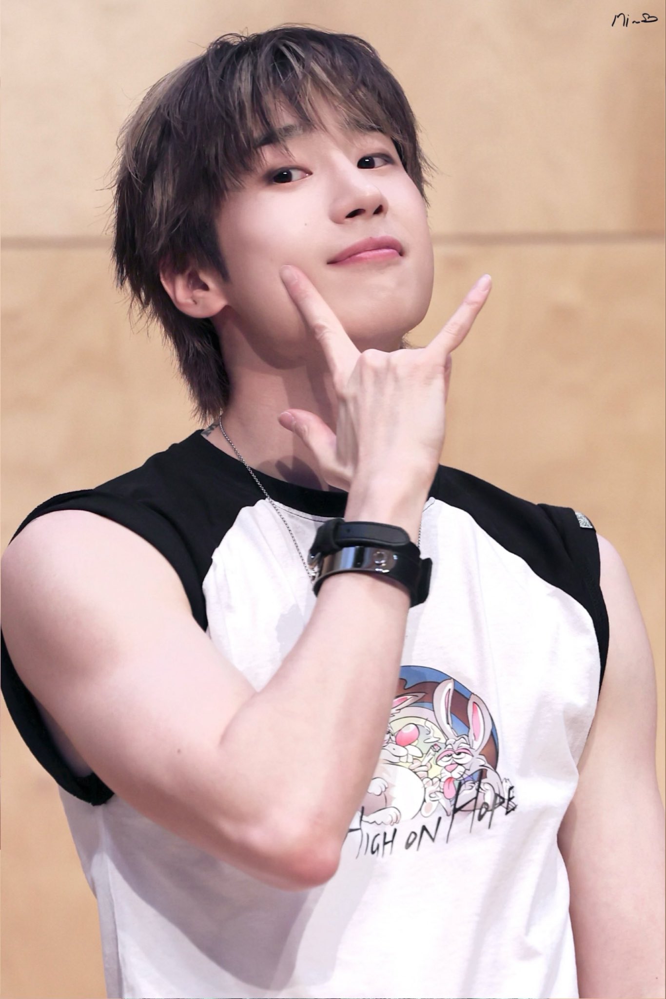 Momen yang diabadikan oleh penggemar Han Seungwoo
