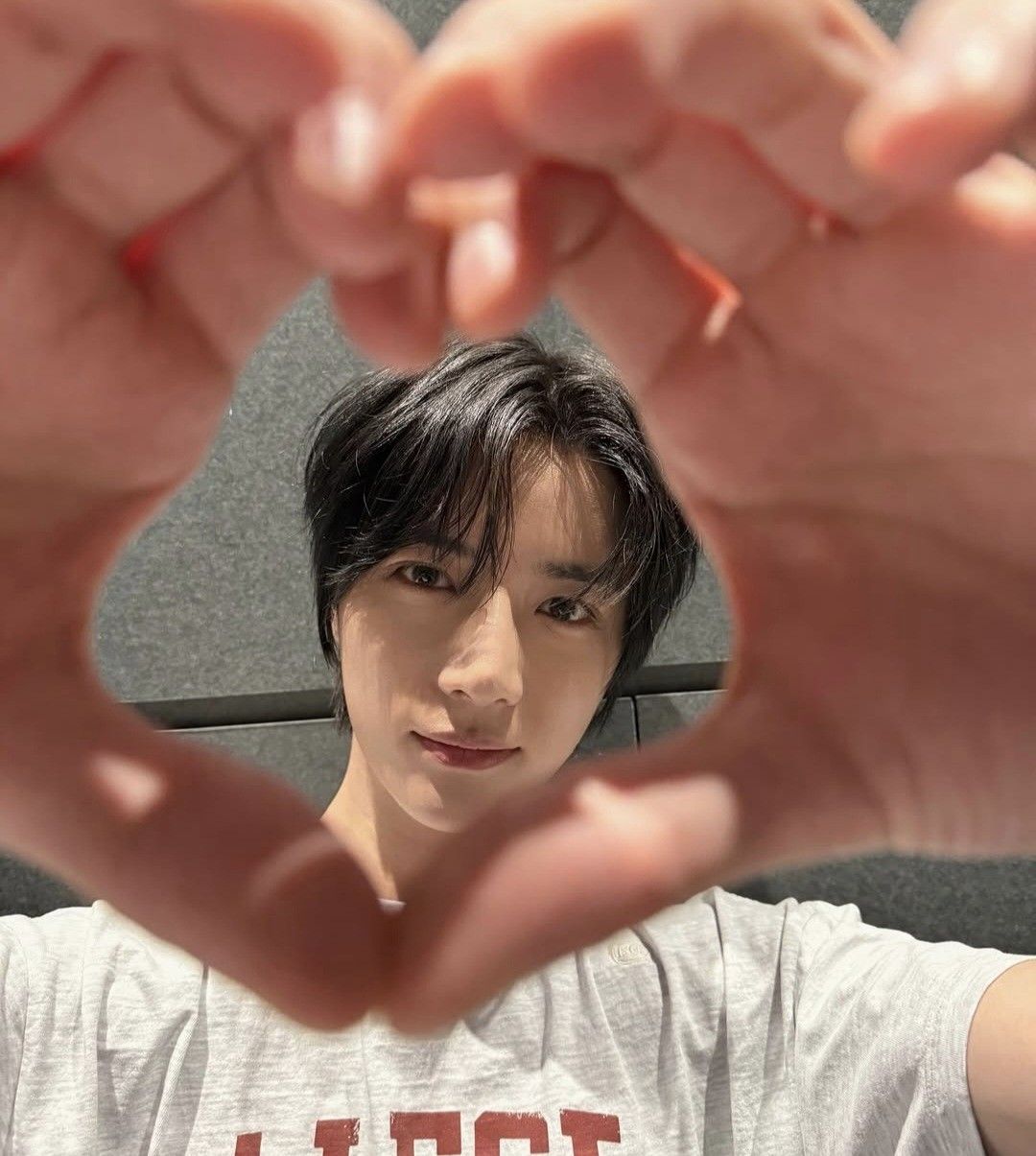 杋圭 (TOMORROW X TOGETHER)粉絲拍下的瞬間