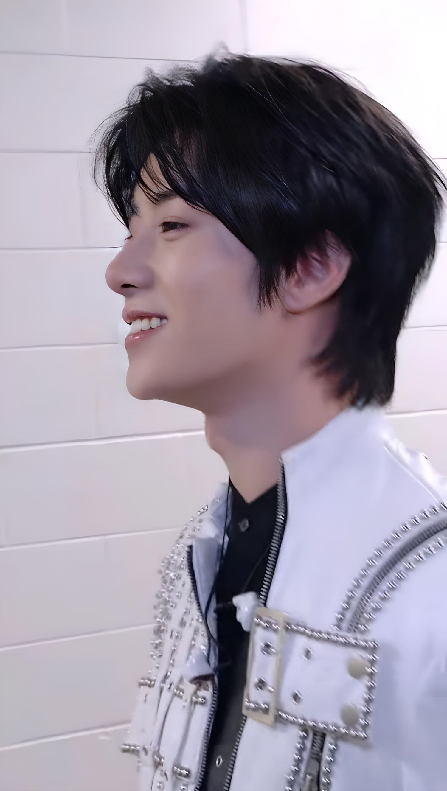 Latest photo of Beomgyu (TOMORROW X TOGETHER)