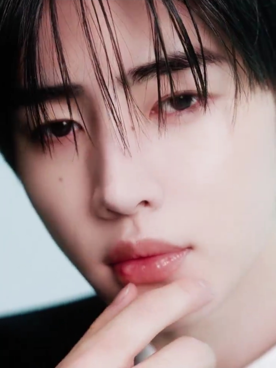 Foto aktivitas terbaru Sunghoon (ENHYPEN)