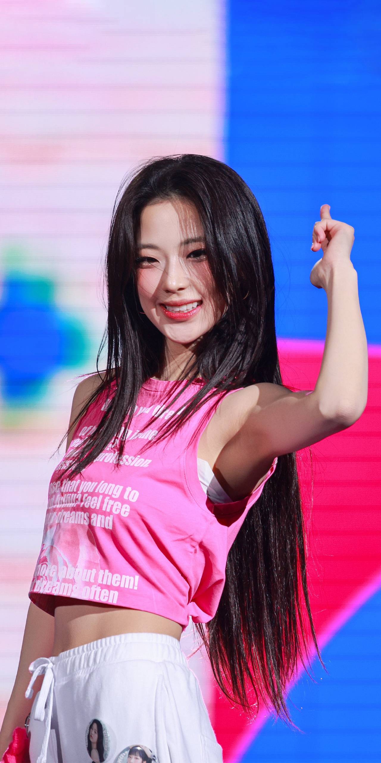 ルカ (BABYMONSTER)の最近の活動写真