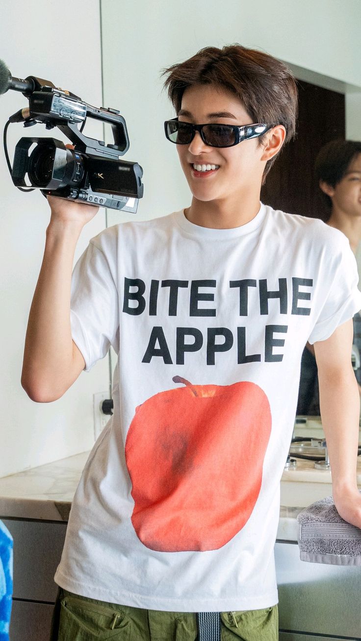 Today's most popular wallpaper in the Keonho (CORTIS) community