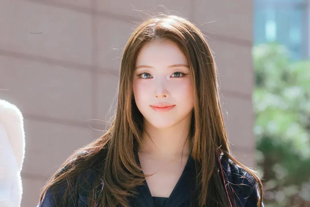 A moment captured by NMIXX's fan