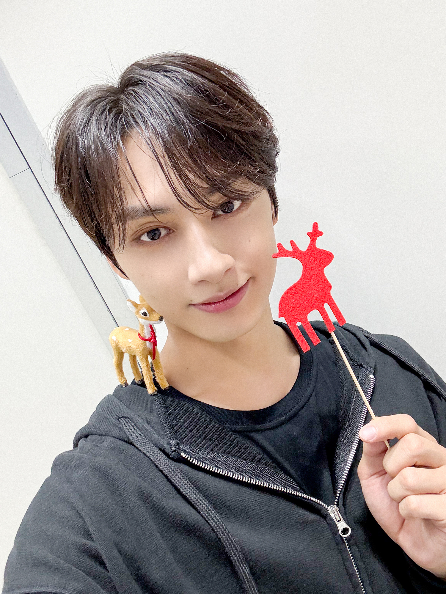 Latest photo of Jun (SEVENTEEN)