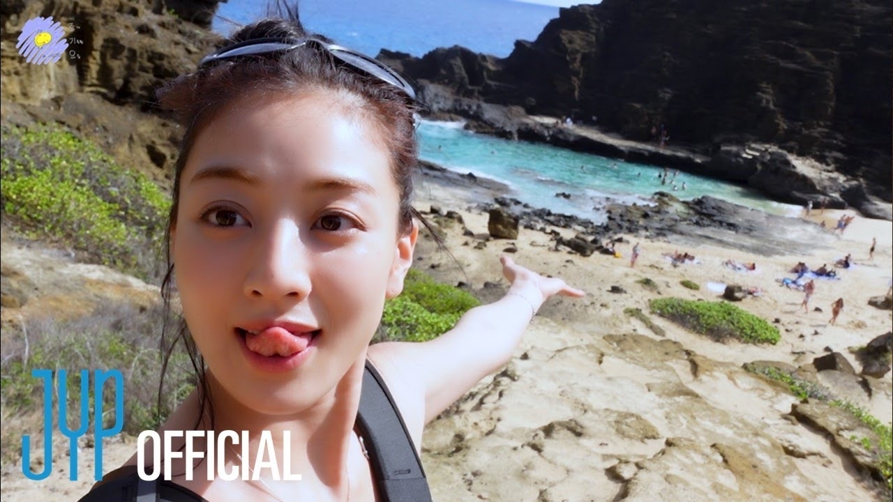 A moment captured by Jihyo (TWICE)'s fan