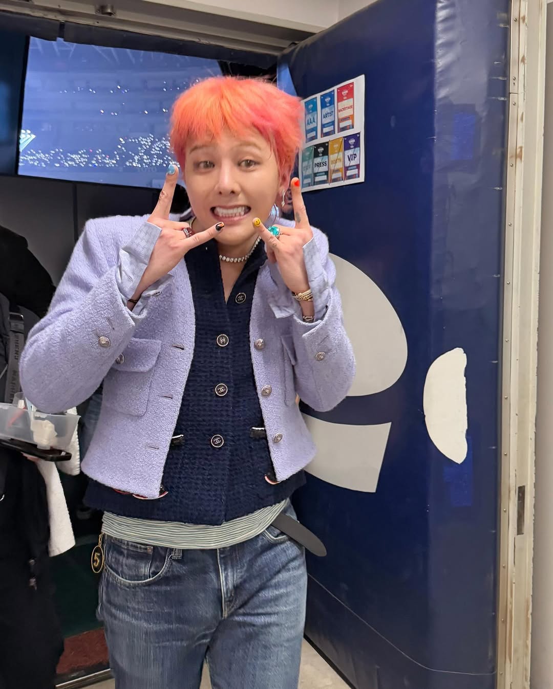 A moment captured by G-DRAGON (BIGBANG)'s fan
