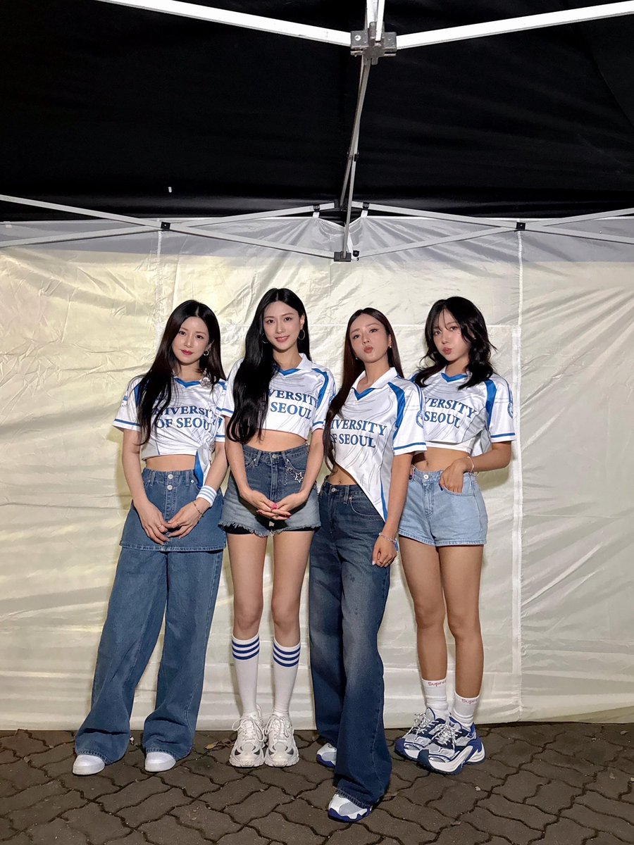 Apinkの最近の活動写真