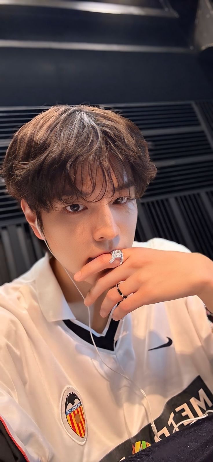 A heartfelt wallpaper shared by Seungmin (Stray Kids)'s fans