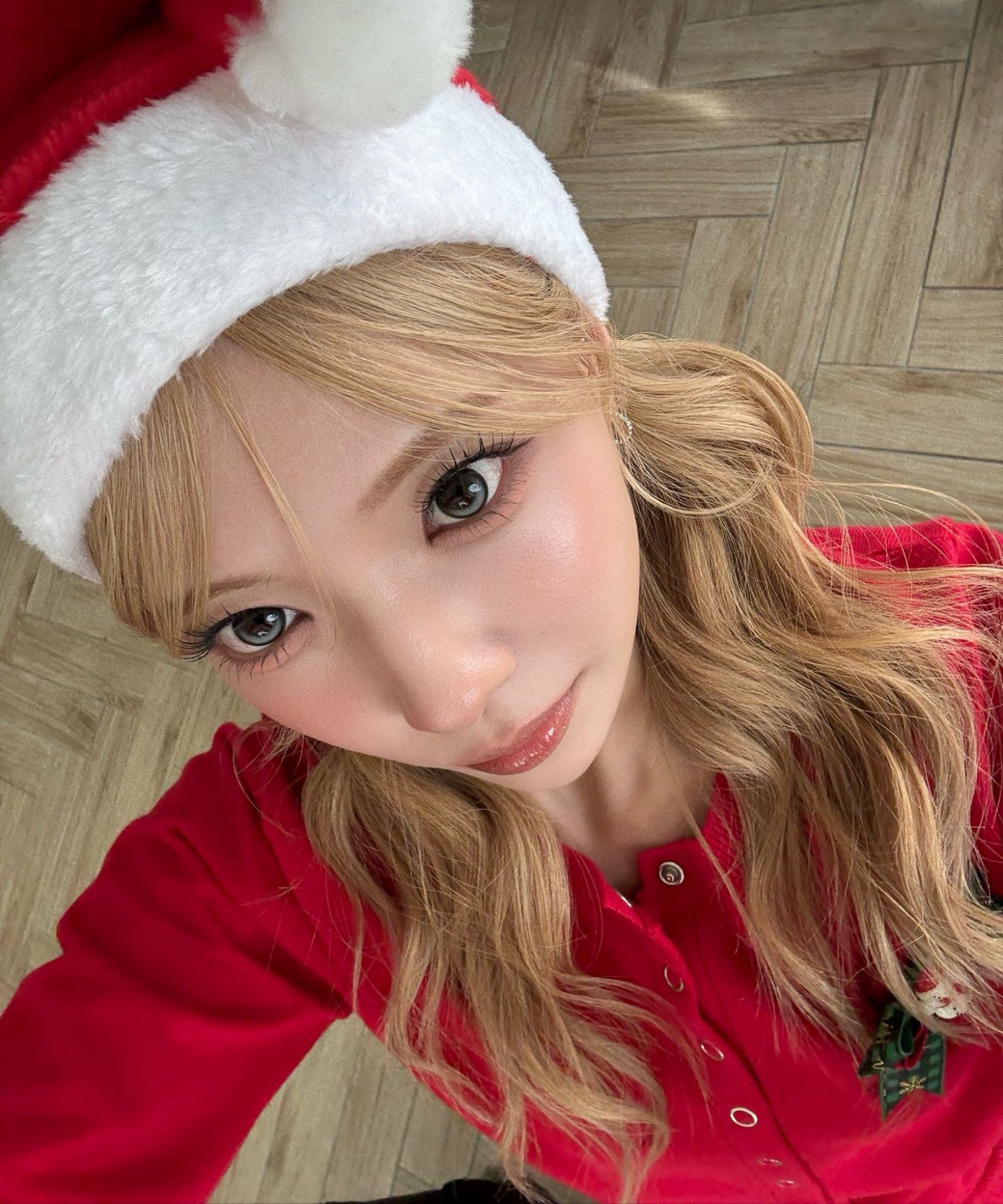 Latest photo of Mayuka (NiziU)