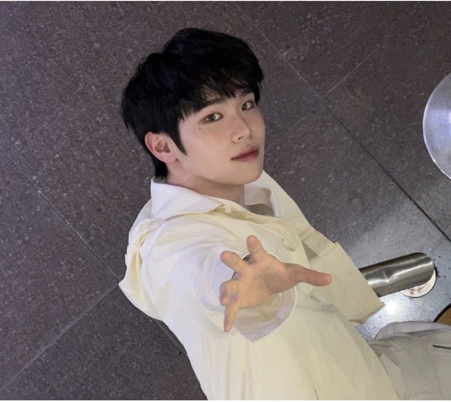 Latest photo of Kim Taerae (ZEROBASEONE)