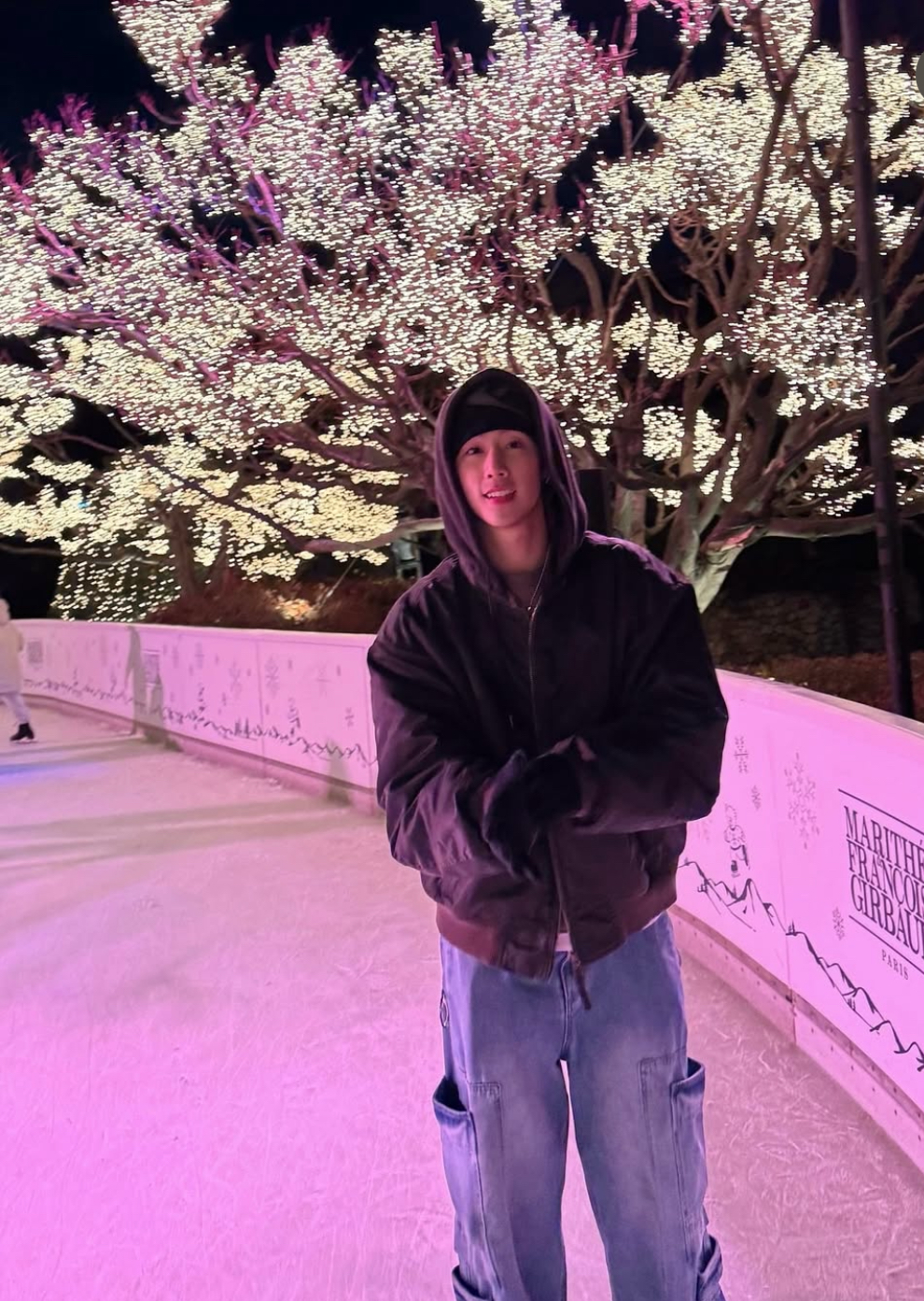 A moment captured by Mark (GOT7)'s fan