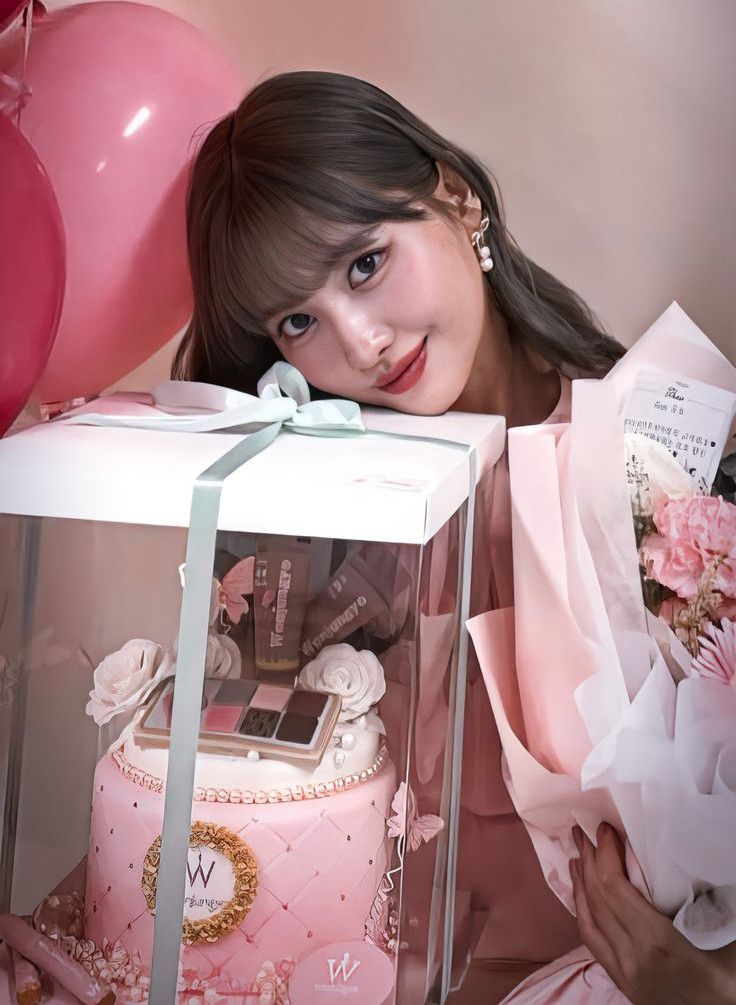 모모 (TWICE) 최근 활동샷