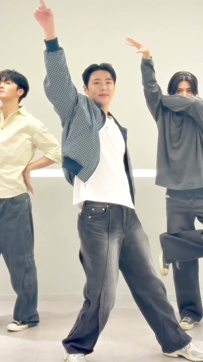 A moment captured by Hwiyoung (SF9)'s fan