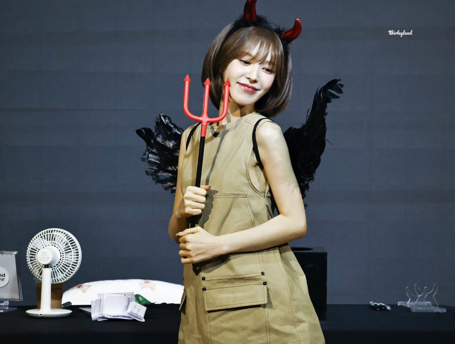 Behind-the-scenes cut of Wendy (Red Velvet)