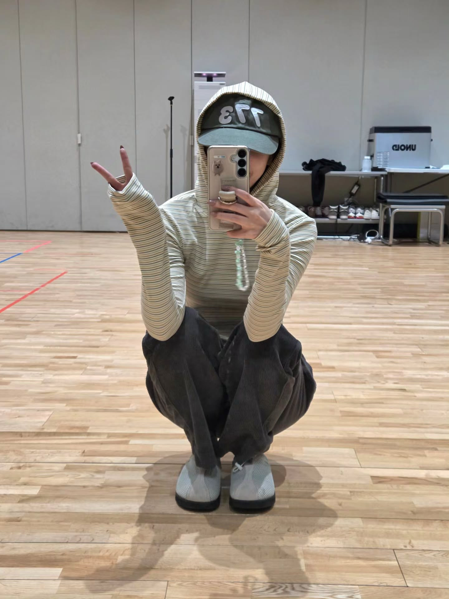 Behind-the-scenes cut of Kim Chaewon (LE SSERAFIM)