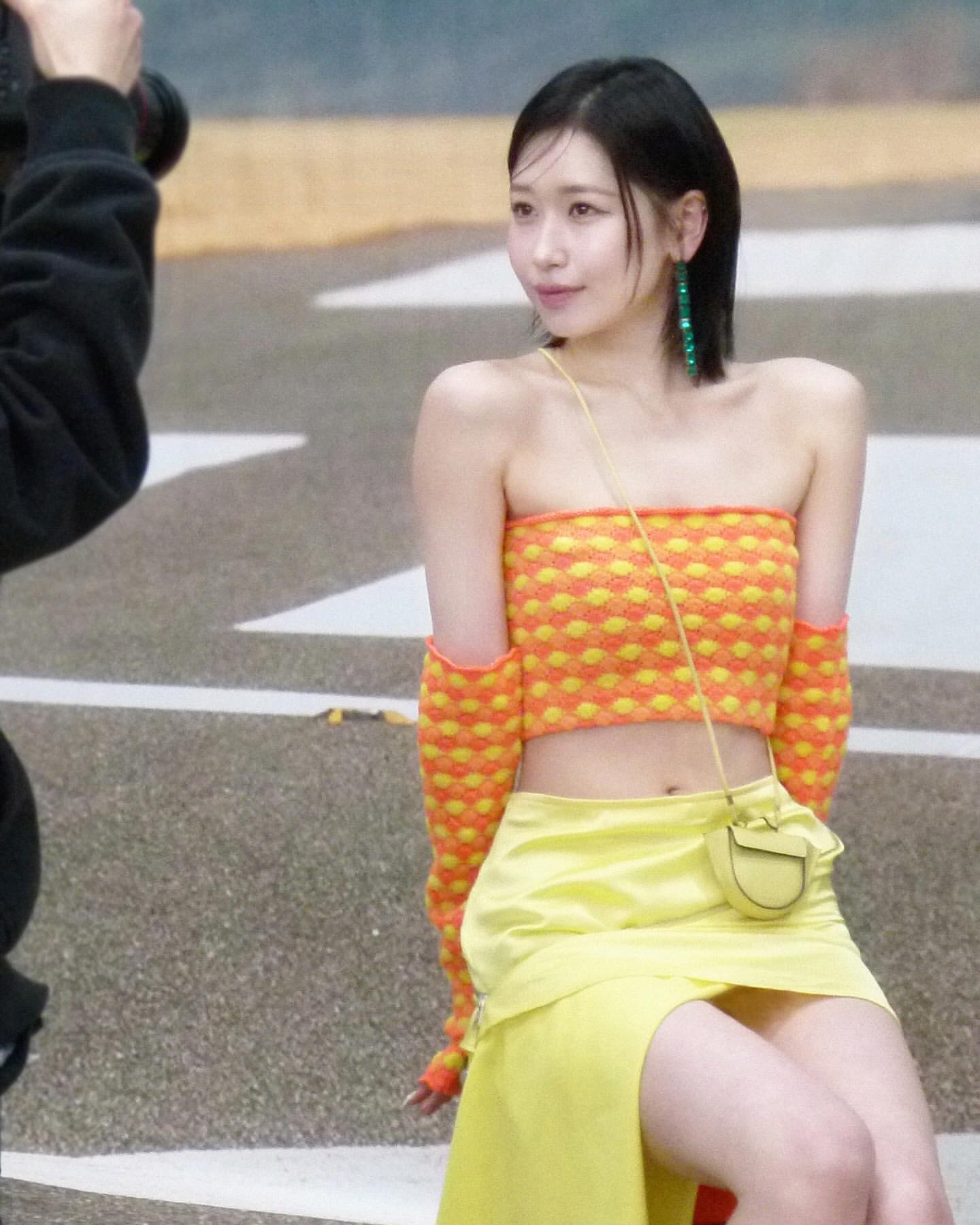 Behind-the-scenes cut of Kasahara Momona (ME:I)