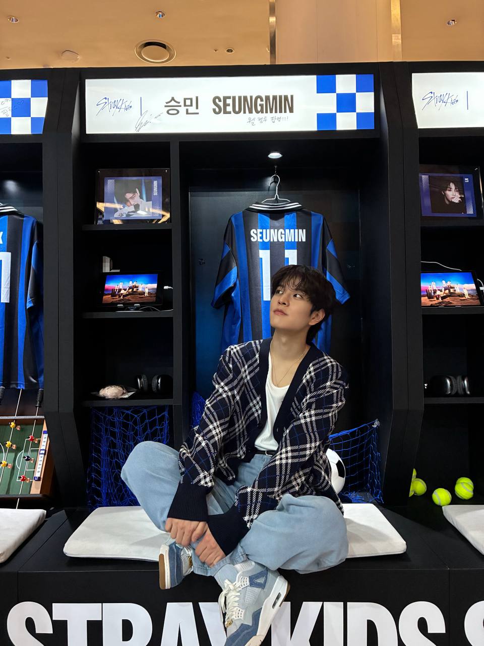 Behind-the-scenes cut of Seungmin (Stray Kids)