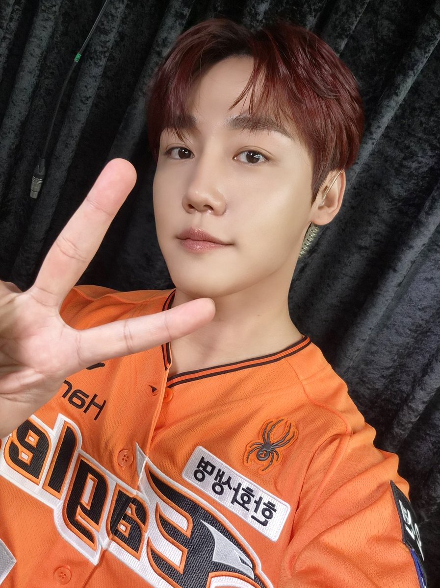 Behind-the-scenes cut of GoldenChild