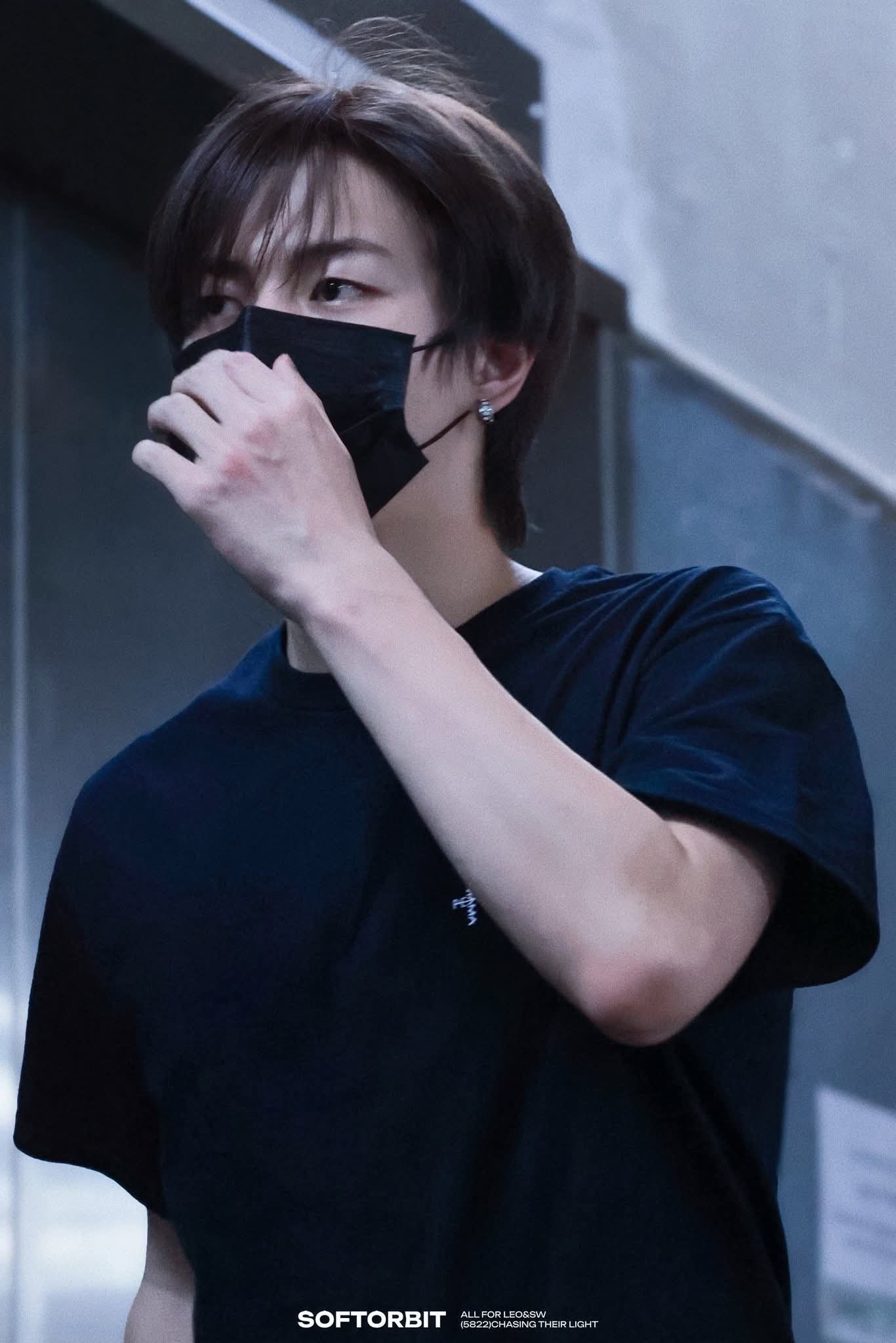 Behind-the-scenes cut of Lee Leo (ALPHA DRIVE ONE)