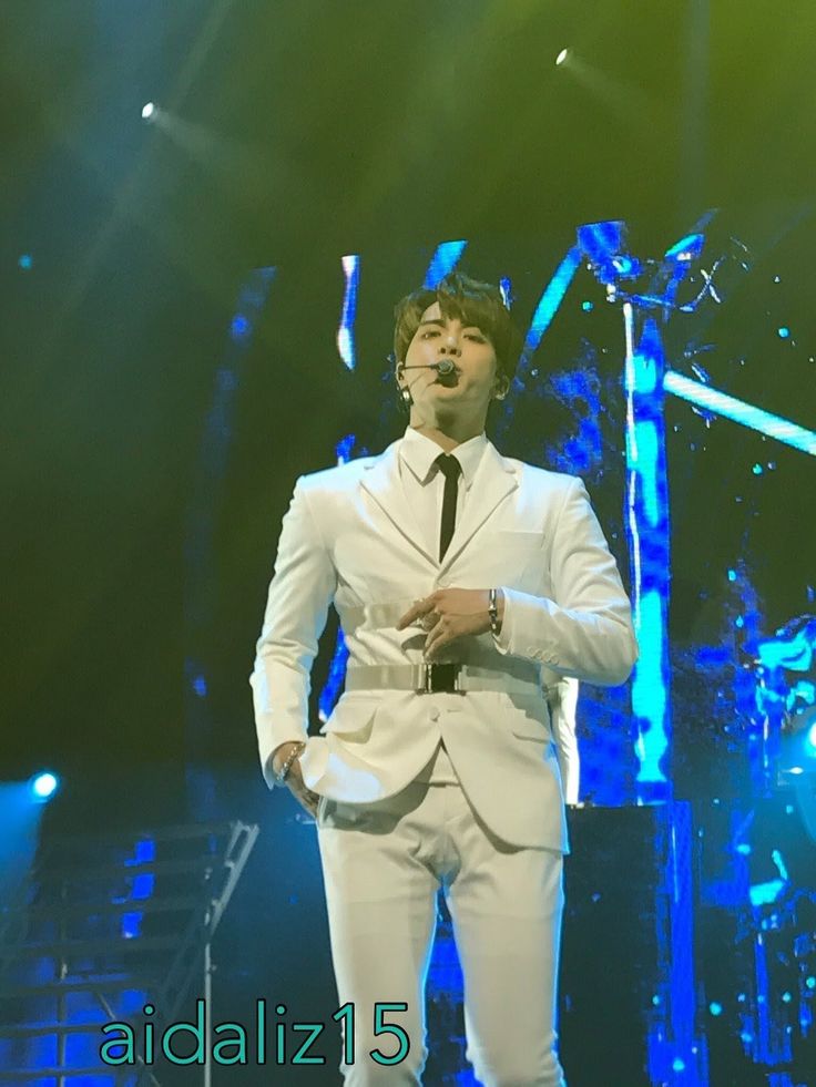 Recent activity shot of Jonghyun (SHINee)