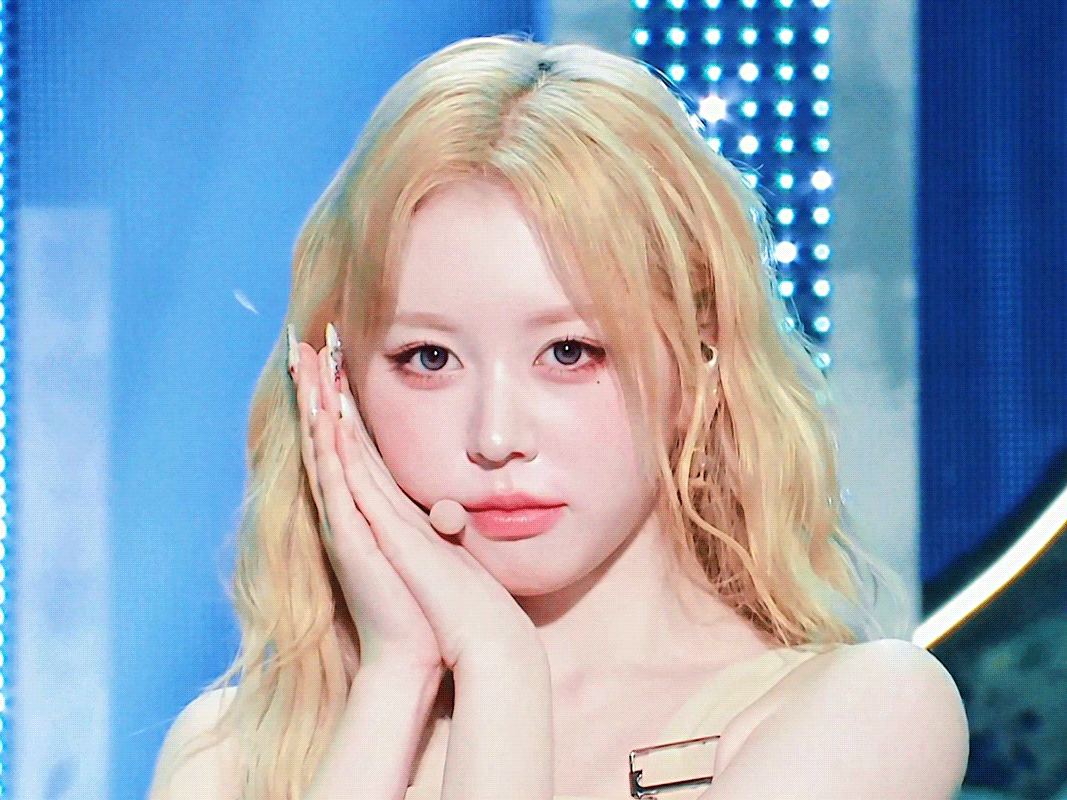 A moment captured by Jeong Hyerin (tripleS)'s fan