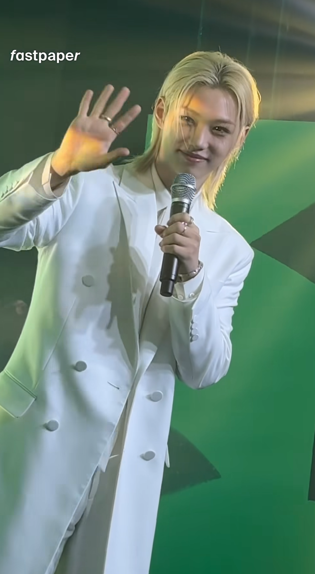 A moment captured by Felix (Stray Kids)'s fan