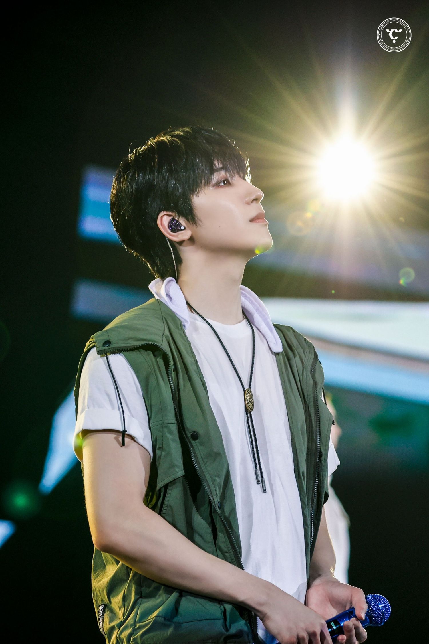 Recent activity shot of Wonwoo (SEVENTEEN)